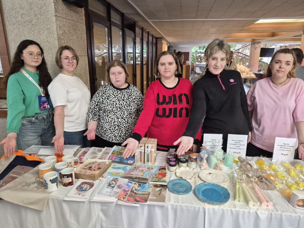 КРЕАТИВ БЕЗ БАРЬЕРОВ - К 8 МАРТА