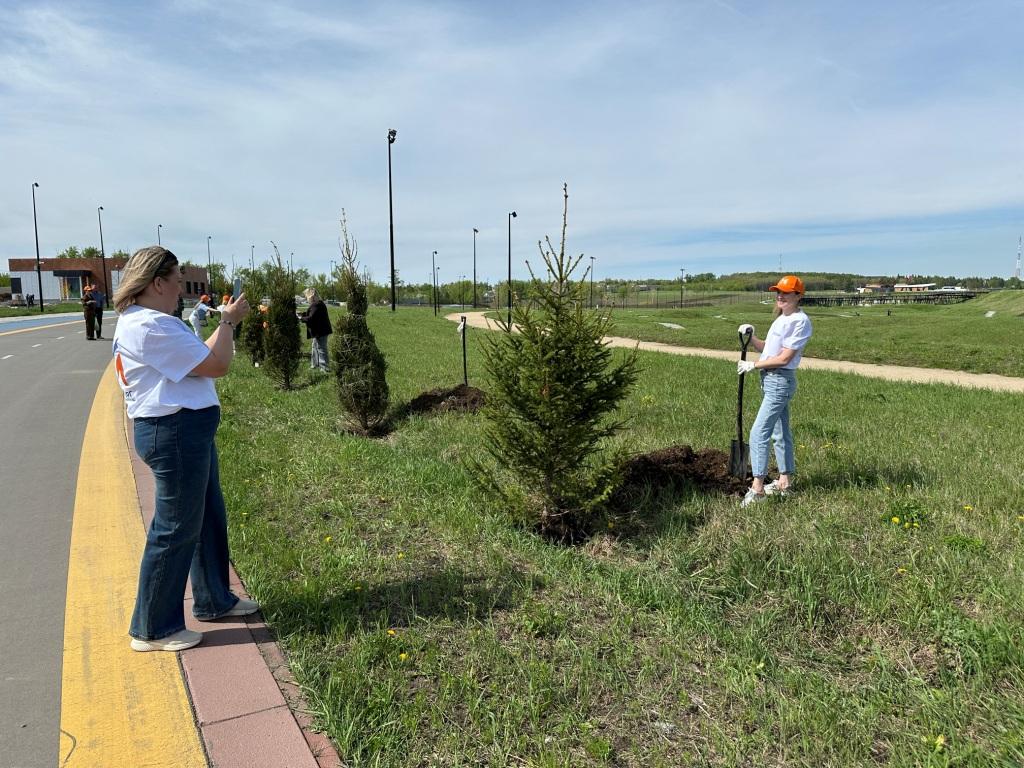 КЛУБ БЛАГОТВОРИТЕЛЕЙ РАСШИРИЛ АЛЛЕЮ ДОБРА